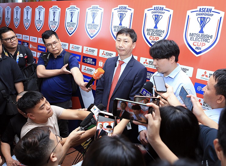 HLV Kim Sang Sik: Nếu chuẩn bị tốt, ĐT Việt Nam sẽ vô địch AFF Cup